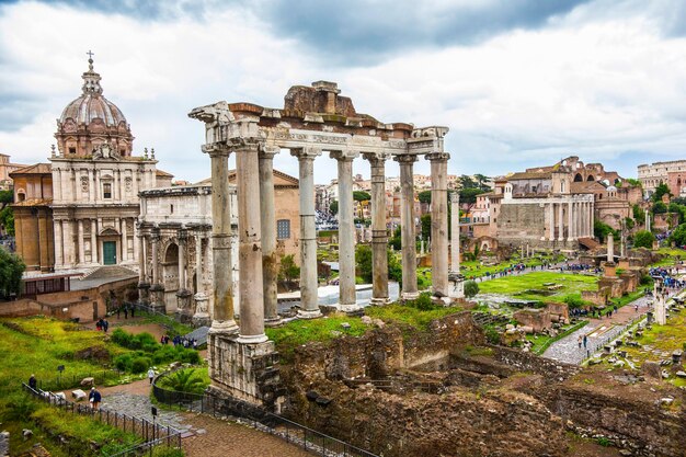 Forum Foro Romano widok z punktu widzenia Antyczne miasto Rzym Włochy