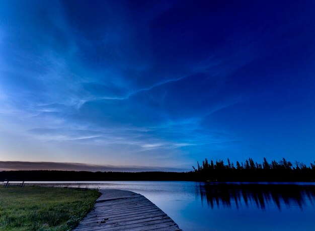 Fotografia nocna Waskesiu Kanada