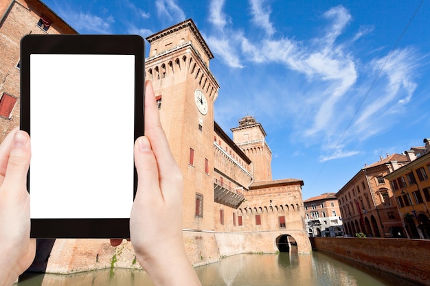 Fotografie turystyczne Castello w Ferrarze we Włoszech