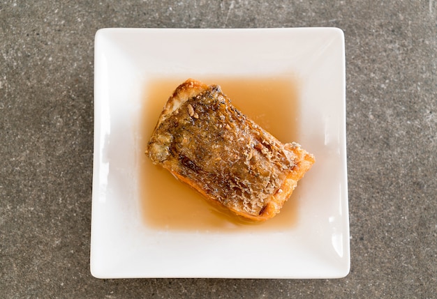 Fried Snapper Fish with Fish Sauce