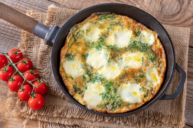 Frittata z mielonym mięsem i mozzarellą