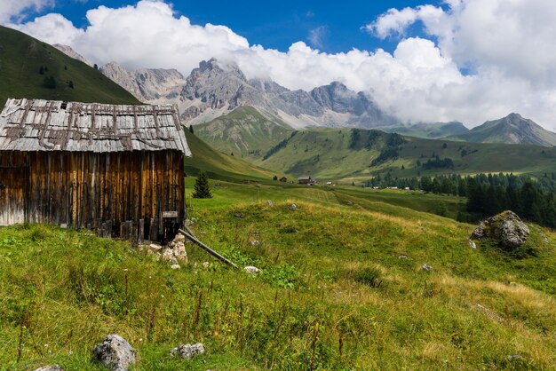 Fuciade Valley w Dolomitach