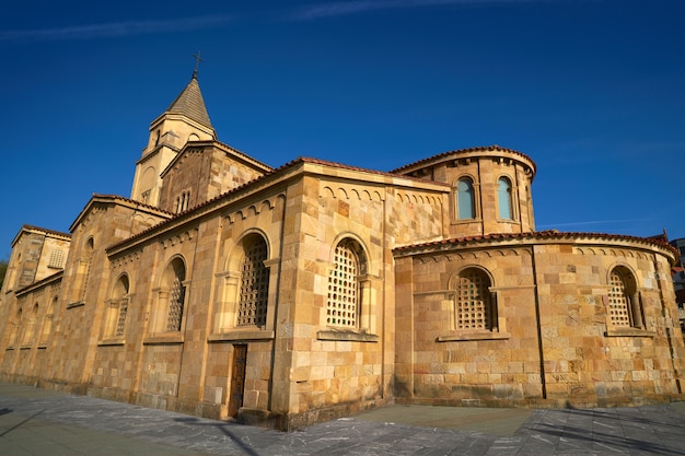 Gijon San Pedro kościół Asturias Hiszpania