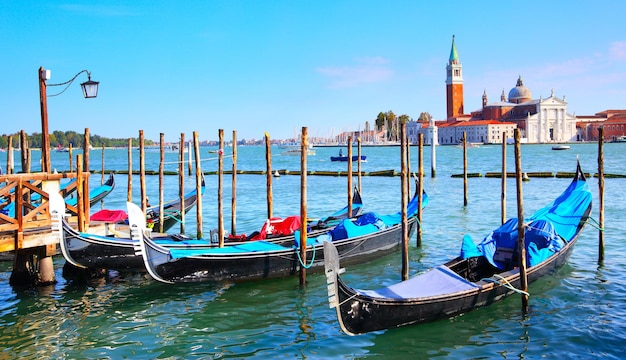 Gondole I Kościół San Giorgio Maggiore, Wenecja, Włochy