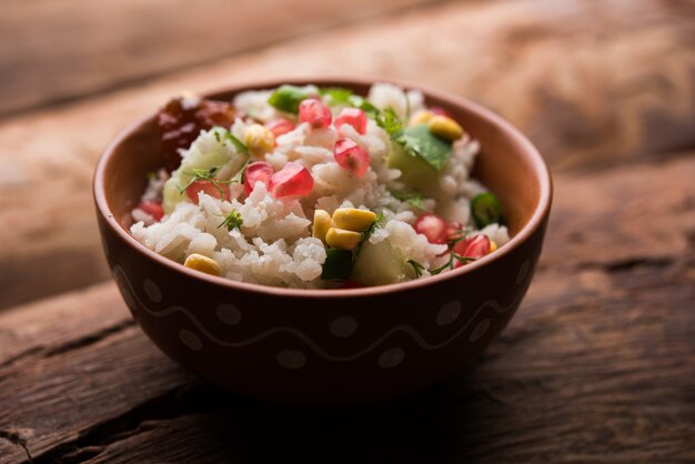 GopalKala lub Dahi Kala to prashad ofiarowany Panu Krysznie w Janmashtami lub Gokulashtami. Wykonane z ubitego ryżu, twarogu, mleka, cukru, granatu, chilli, marynaty i kolendry