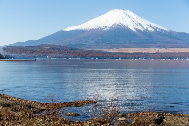 Góra Fuji i jezioro