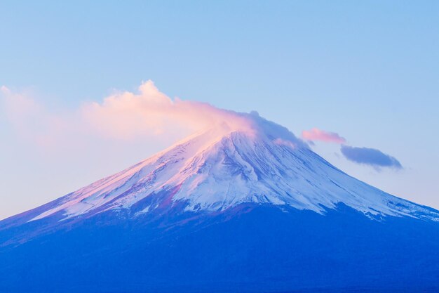 Góra Fuji w godzinach porannych