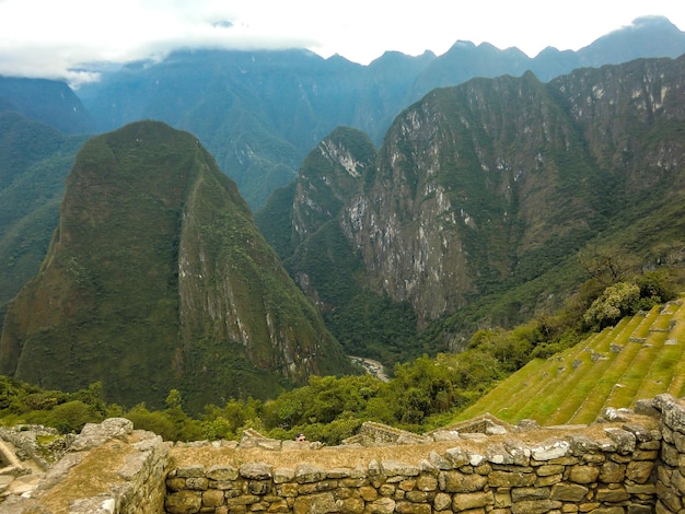 Góra Putucusi w cytadeli Machu Picchu imperium Inków w Cusco Cuzco Peru