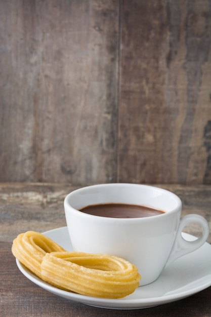 Gorąca Czekolada Z Churros Na Drewnianym Stole Hiszpańskie śniadanie