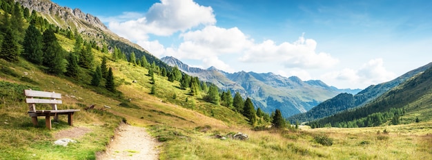 Górska panorama Dolomitów