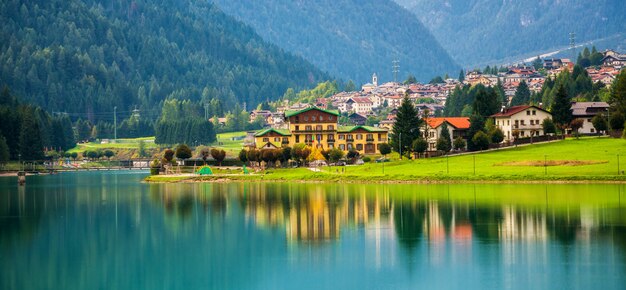 Górska wioska w Auronzo Di Cadore, Włochy