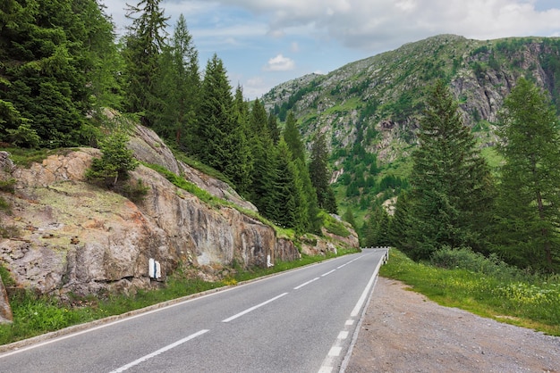 Zdjęcie górski krajobraz alp szwajcarskich