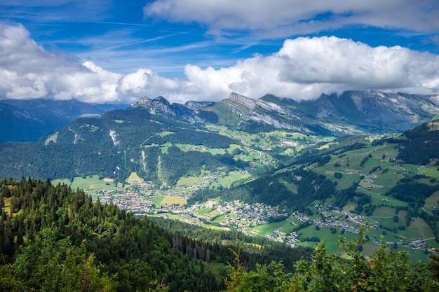 Górski krajobraz w GrandBornand Hautesavoie France