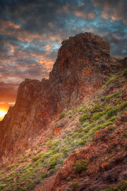 Góry w pobliżu wulkanu Teide