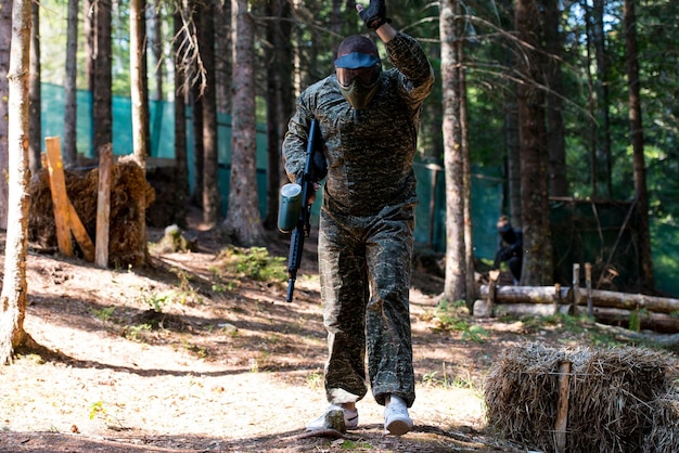 Gracz paintballa przegrał swoją grę