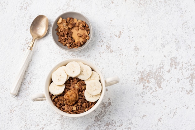 Granola, płatki owsiane z bananem