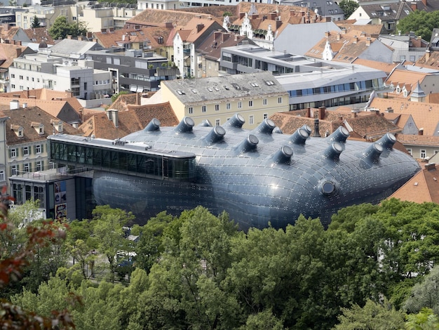 Graz austria dachy szczegóły dachówki