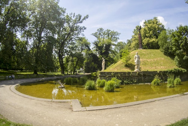 Graz Austria ogrody widok na park miejski