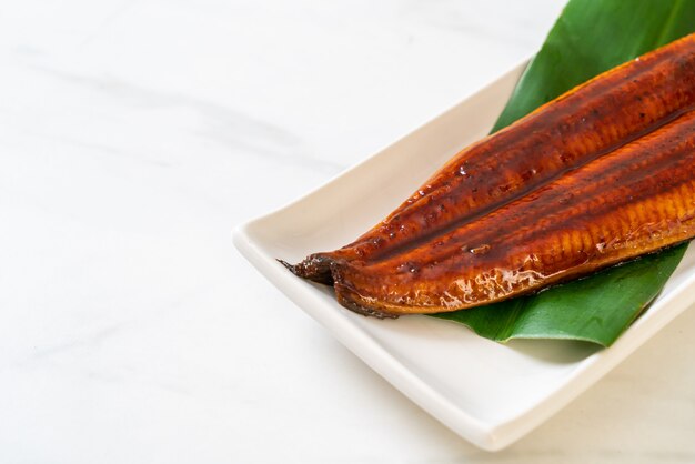 Grillowany Węgorz Lub Grillowane Unagi Z Sosem