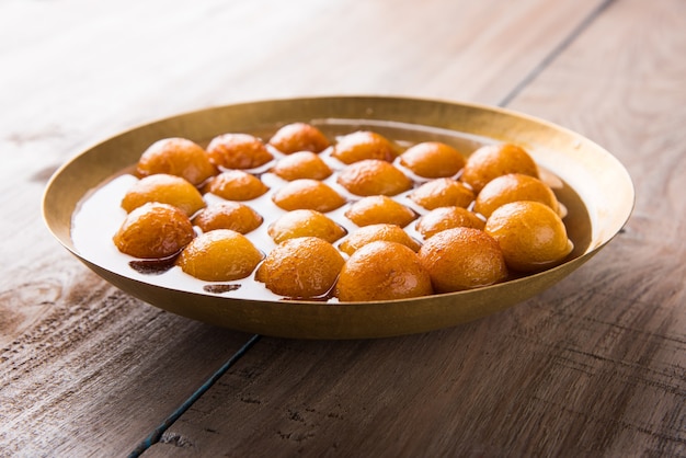 Gulab Jamun Lub Gulaab Jamun To Słodki Mithai Na Bazie Mleka