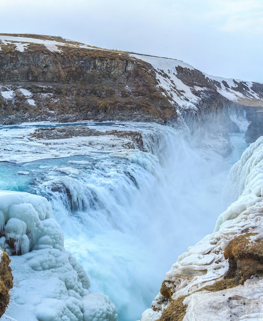 Gullfoss musi być jednym z najpopularniejszych islandzkich wodospadów