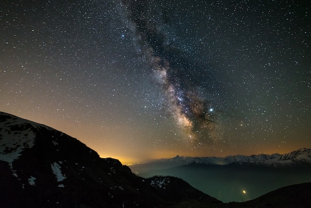 Gwiazdy Galaktyki Drogi Mlecznej Nad Alpami