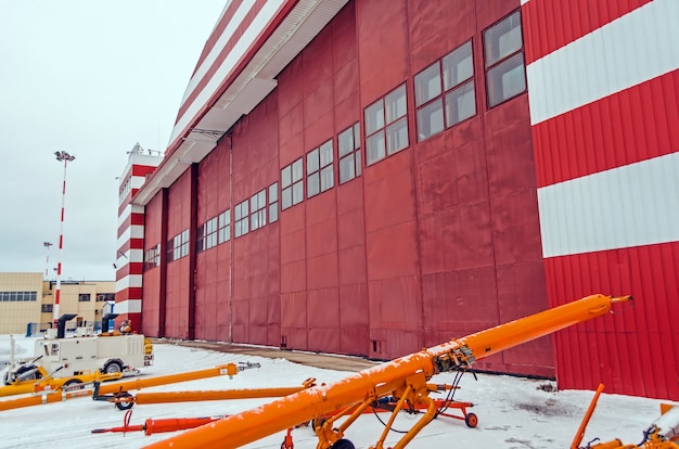 Hangar Do Obsługi Samolotów Na Lotnisku