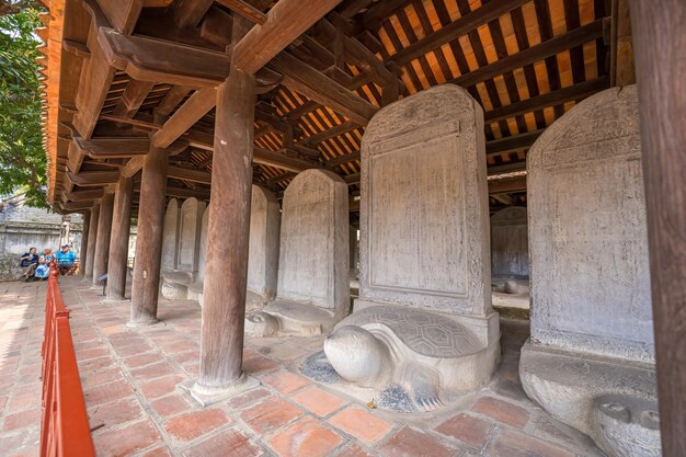 HanoiWietnam Listopad 12017 Świątynia Literatury nazywana jest również Van Mieu Quoc Tu Giam, znana również jako pierwsza Świątynia Konfucjusza i starożytny uniwersytet w Hanoi