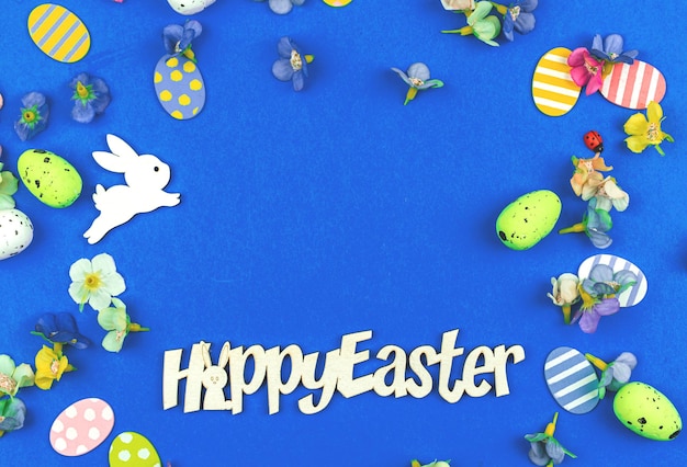 Happy Easter makieta lub szablon z pozdrowieniami, świąteczne zdjęcie w tle