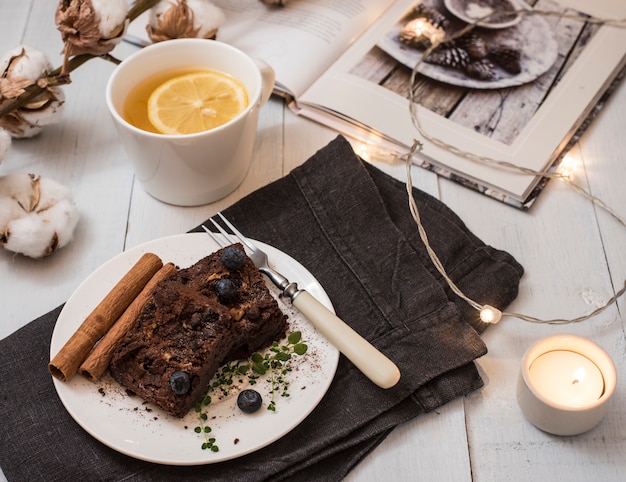 Herbata Hygge Przytulna Domowa Brownie Na Jesień Leżała Płasko