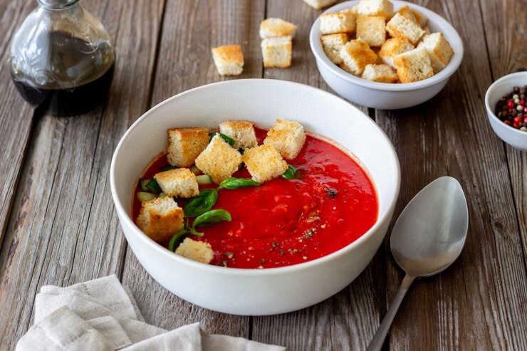 Hiszpańska zupa gazpacho.