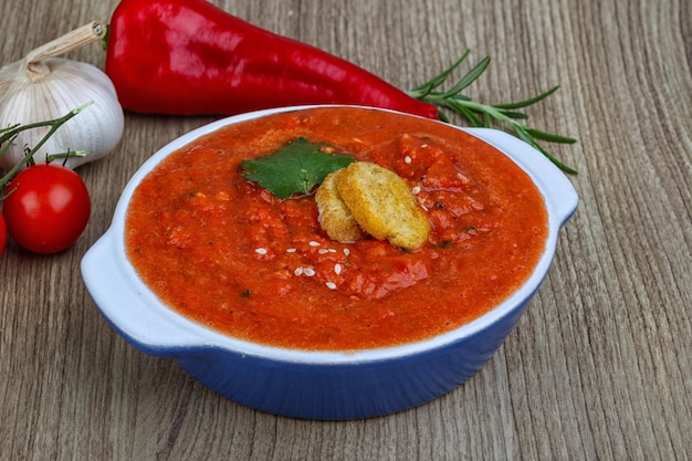 Hiszpańska zupa tradycyjna Gazpacho