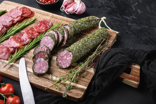 Hiszpański Kiełbasa Salami Fuet Plastry Na Czarno