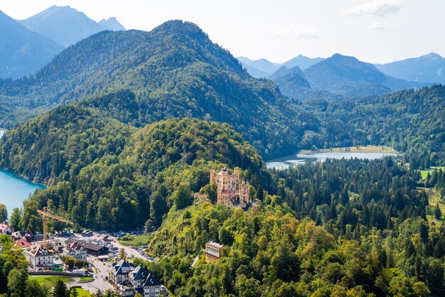 Hohenschwangau i Alpsee, Bawaria, Niemcy