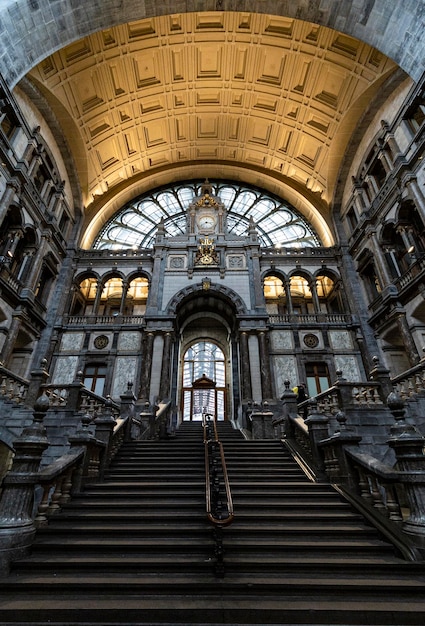 Hol wejściowy dworca kolejowego Antwerp Central