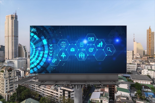 Hologram badawczo-rozwojowy na billboardzie nad panoramą Bangkoku Centrum nowych technologii optymalizujących biznes w Azji Południowo-Wschodniej Koncepcja przekraczania możliwości