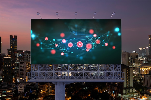 Hologram przepływu informacji na drodze billboard noc panorama widok na miasto Bangkok Największe centrum technologiczne w Azji Południowo-Wschodniej Koncepcja nauki programowania