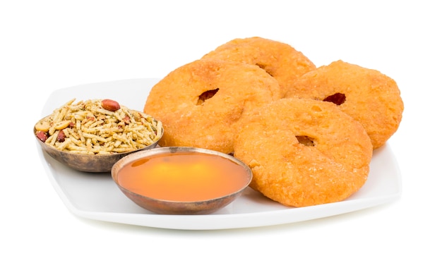 Indyjski tradycyjny słodki Kachori