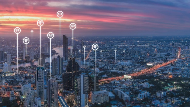 Inteligentny system połączeń sieciowych Koncepcja sieci inteligentnego miastaSieć bezprzewodowa i miasto połączeń
