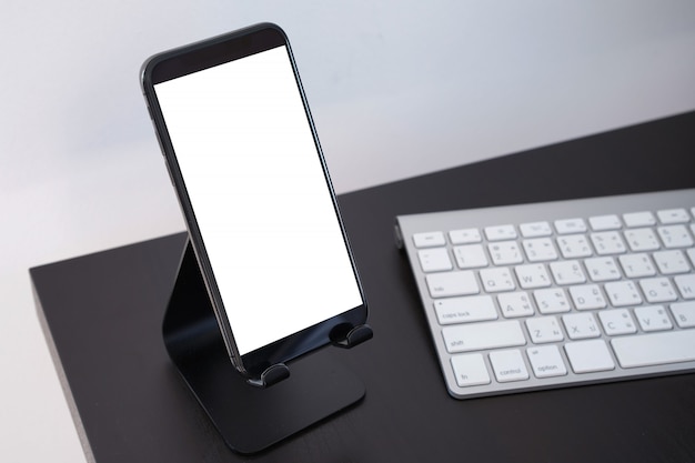 Inteligentny telefon z makieta ekranu telefonu z ekranem z bliska