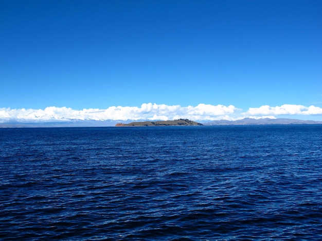 Isla del Sol na jeziorze Titicaca w Andach Boliwii