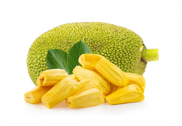 Jackfruit z liściem odizolowywającym na bielu