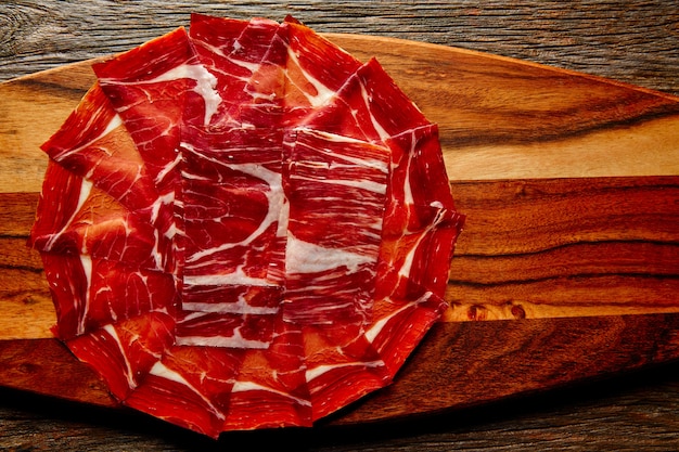 Jamon iberico z hiszpańskiej andaluzyjskiej szynki