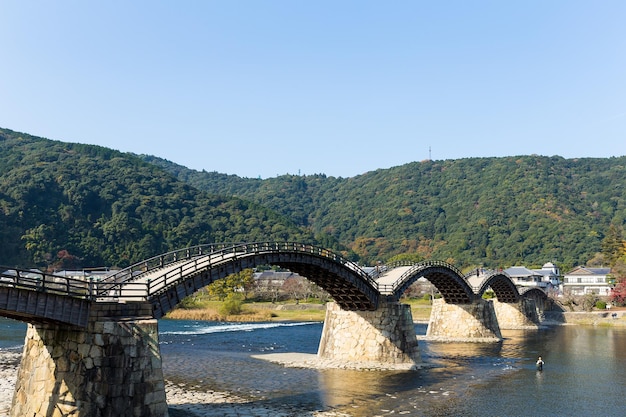 Japoński most Kintai, drewniany most łukowy