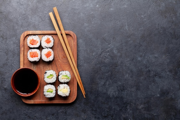 Japoński zestaw sushi Top view flat lay z przestrzenią do kopiowania