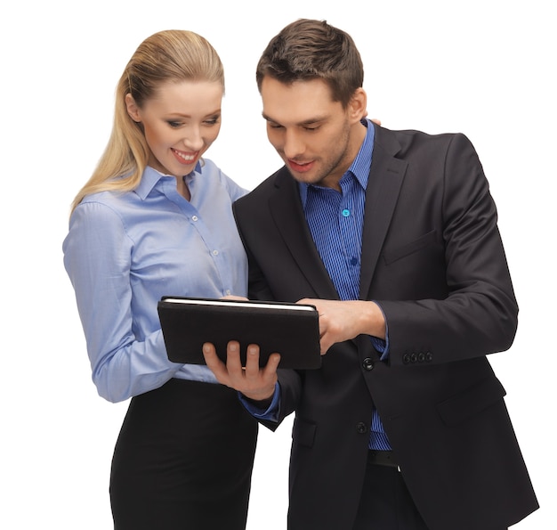 jasny obraz mężczyzny i kobiety z komputera typu tablet.