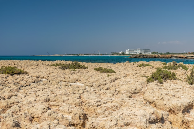 Jedną Z Najbardziej Popularnych Plaż Na Cyprze Jest Nissi.