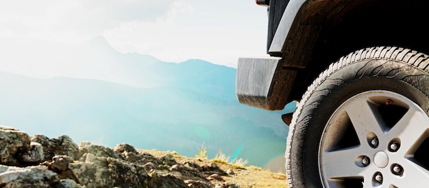 Jeep samochód terenowy terenowy szlak przygód