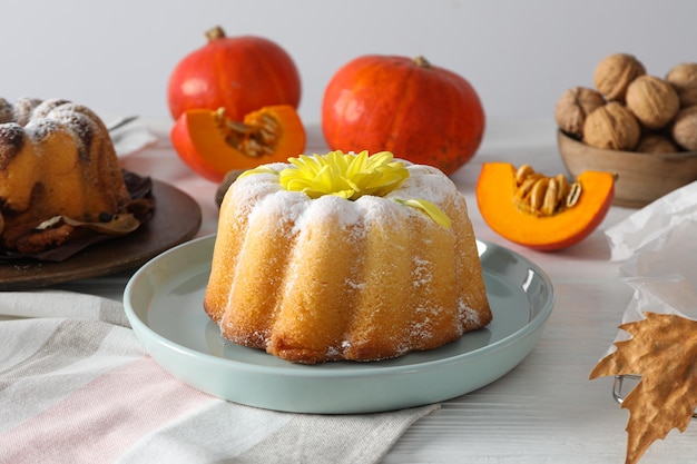 Jesienna koncepcja smacznego jedzenia ciasto dyniowe