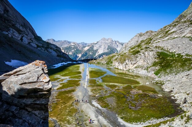 Jezioro krów Lac des Vaches w Parku Narodowym Vanoise